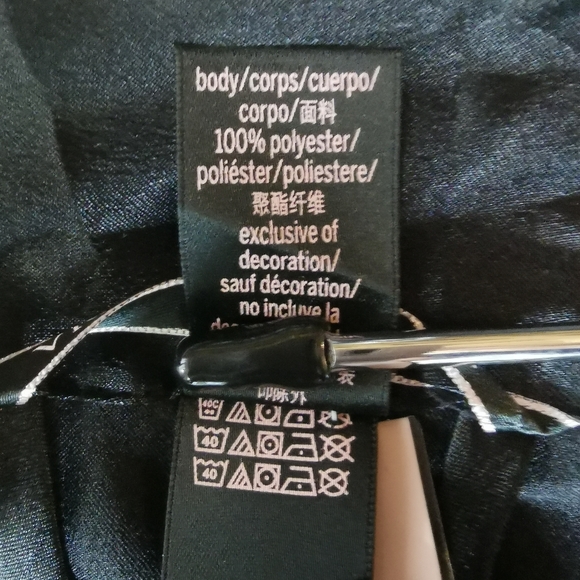 NWT Victoria's Secret Thigh Length Black Satin Robe - Sz M/L - Picture 8 of 10